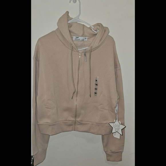 Roma Concept Crop Zip Hoodie + Elastic Fleece Shorts (Beige) (2 Piece Set) - Picture 2 of 6